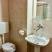 Apartmani Danica, Trokrevetna soba sa terasom i kupatilom, privatni smeštaj u mestu Sutomore, Crna Gora - Apartmani Danica - kupatilo